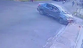 Carro envolvido em colisão na zona Sul de Teresina