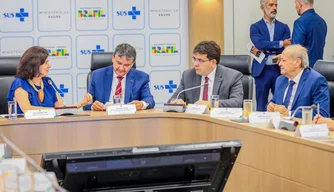 Pref. Silvio Mendes, Min. Wellington Dias, Gov. Rafael Fonteles e Min. da Saúde Nísia Trindade.