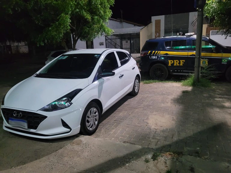 Carro apreendido no município de Piripiri