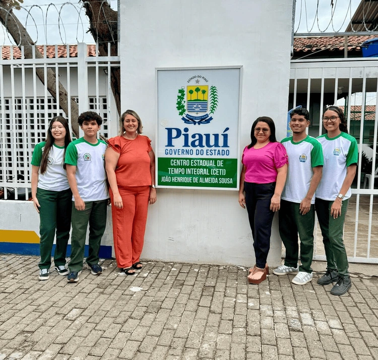 Alunos do Ceti João Henrique de Almeida Sousa