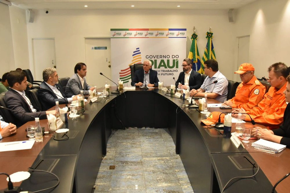 Gabinete de Crise durante reunião