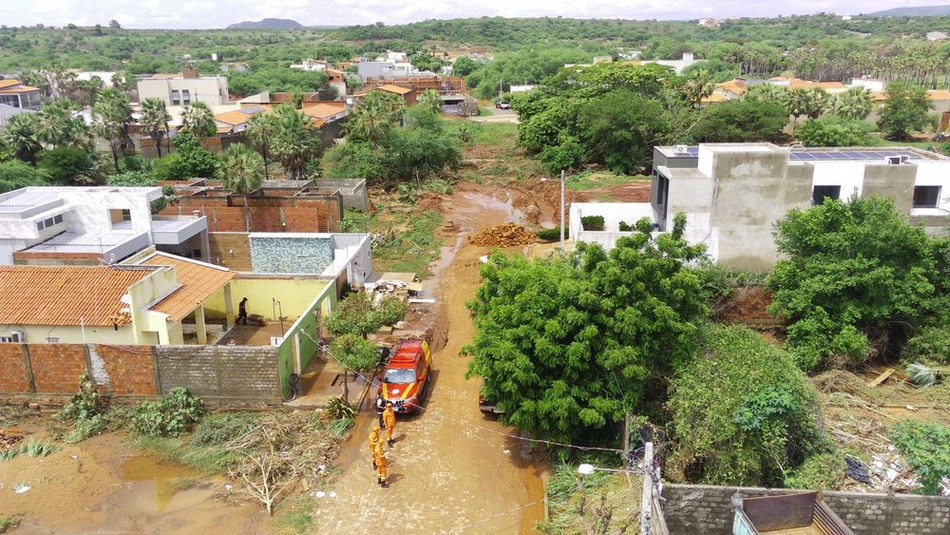 Corpo de Bombeiros alerta população sobre risco de chuvas intensas