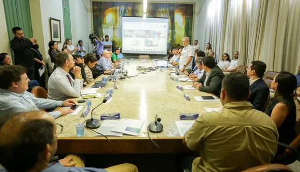 Prefeito Silvio Mendes em reunião com o grupo alemão e Governo Federal sobre ônibus elétricos