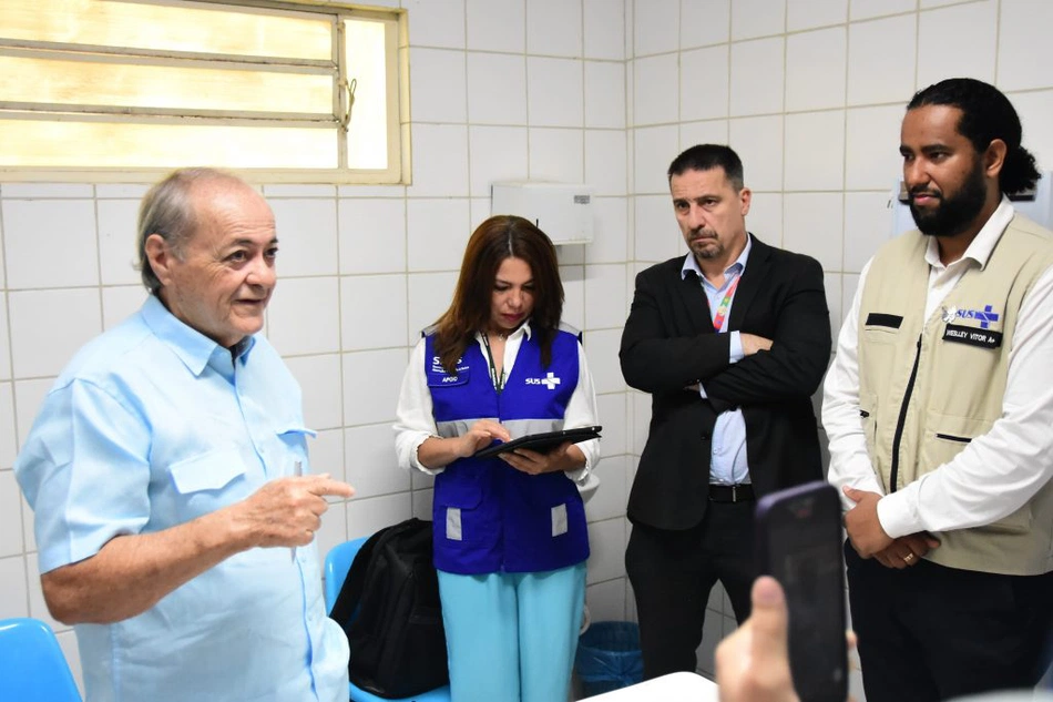 Prefeito de Teresina visita hospitais da capital