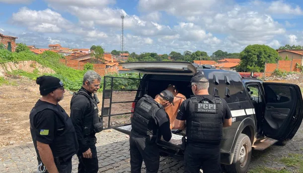 Prisão de foragido por roubos em Teresina