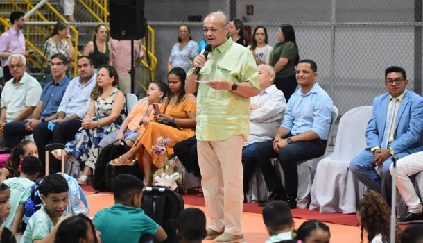 Prefeito Silvio Mendes abre o ano letivo da rede municipal de ensino em Teresina