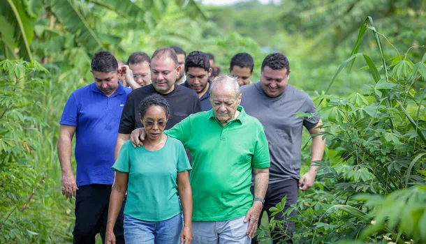 Silvio Mendes visita os campos agrícolas Soim e Tapuia