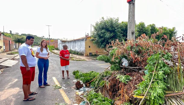 Vereadora Lucy Soares visita Residencial Edgar Gaioso