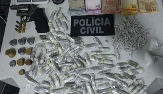 drogas e dinheiro apreendidos em Água Branca