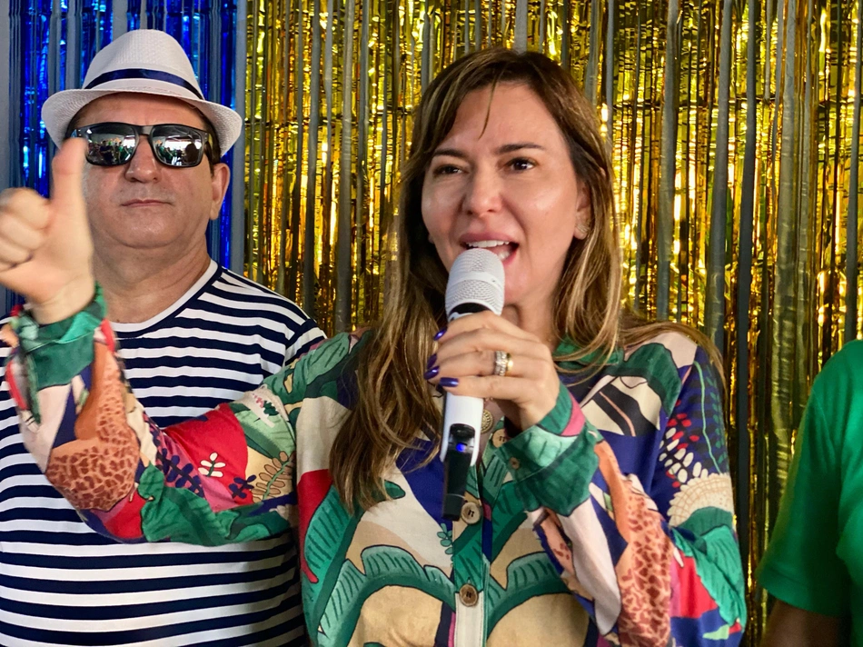 Bloco do Mercado Folia 2025 anima a manhã de Esperantina