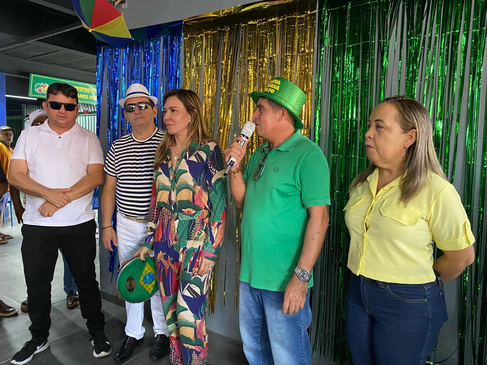 Bloco do Mercado Folia 2025 anima a manhã de Esperantina