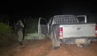 Corpo de homem é encontrado morto com marcas de tiros em Pedro II