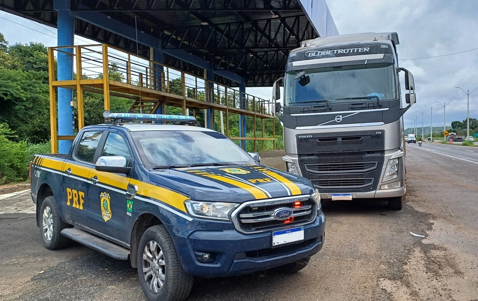 Caminhoneiro é preso com sinais de embriaguez na BR-316 em Teresina