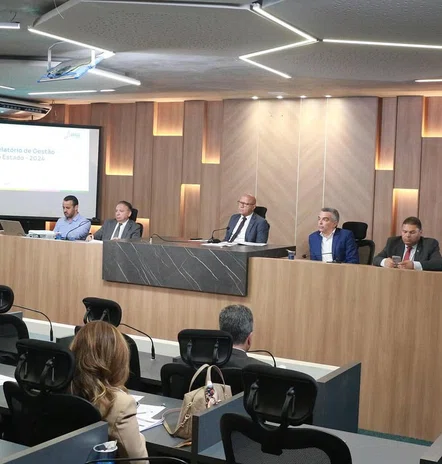Relatório fiscal do último quadrimestre de 2024 é apresentado na Alepi