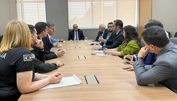 Reunião entre representantes do TJ e da Sejus