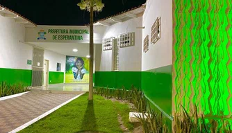 Prefeitura de Esperantina decreta ponto facultativo no dia 17 de abril