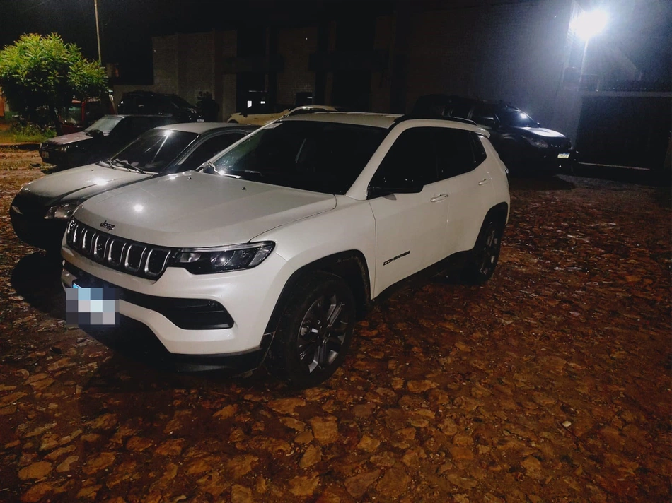 Carro roubado é recuperado pela Polícia Militar do Maranhão em Timon