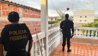 Operação da Polícia Federal cumpre mandados em 4 municípios do Piauí