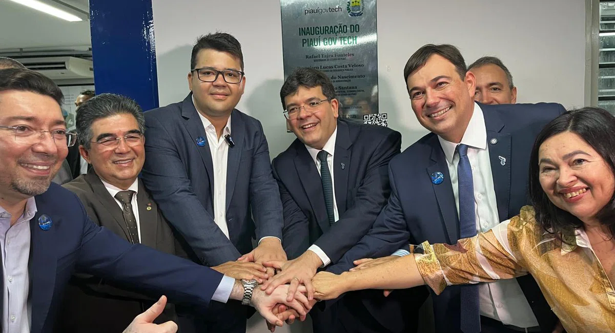 Rafael Fonteles inaugura novo Espaço da Cidadania Digital