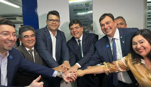 Rafael Fonteles inaugura novo Espaço da Cidadania Digital