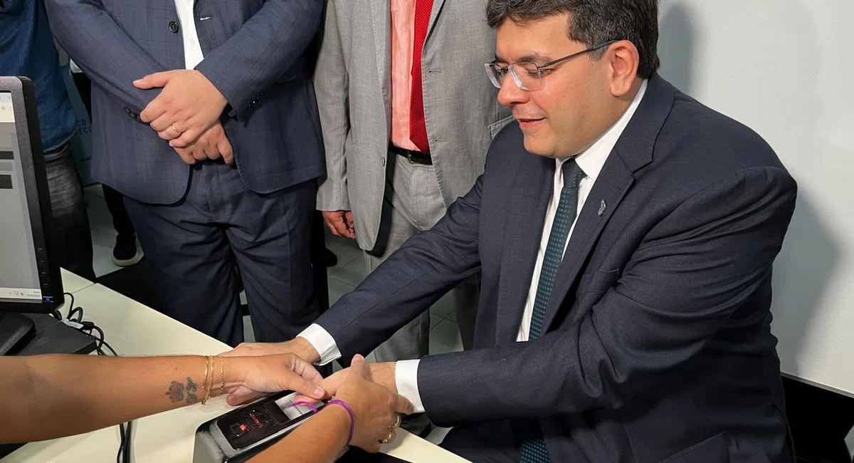 Rafael Fonteles inaugura novo Espaço da Cidadania Digital
