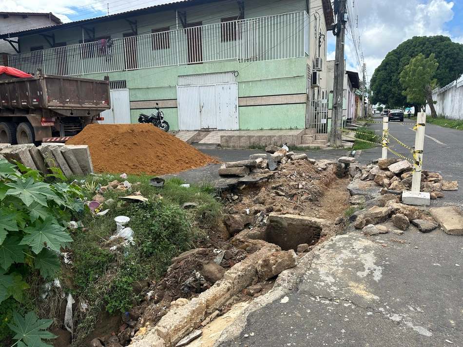 Cratera no Parque Piauí recebe obra emergencial