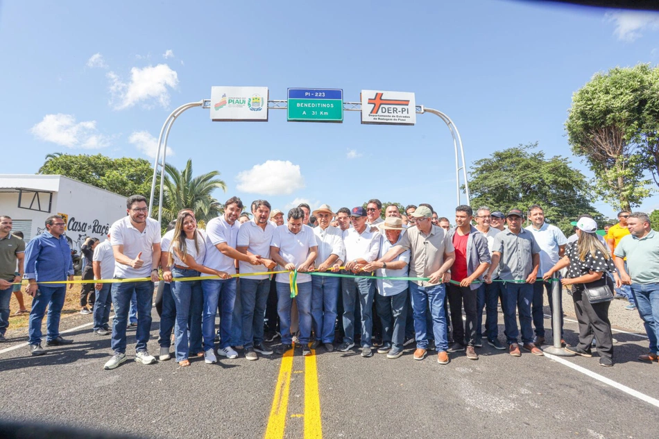 Rafael Fonteles inaugura reforma de rodovia