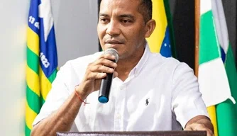 Prefeito de Porto-PI, Aluízio Vaz