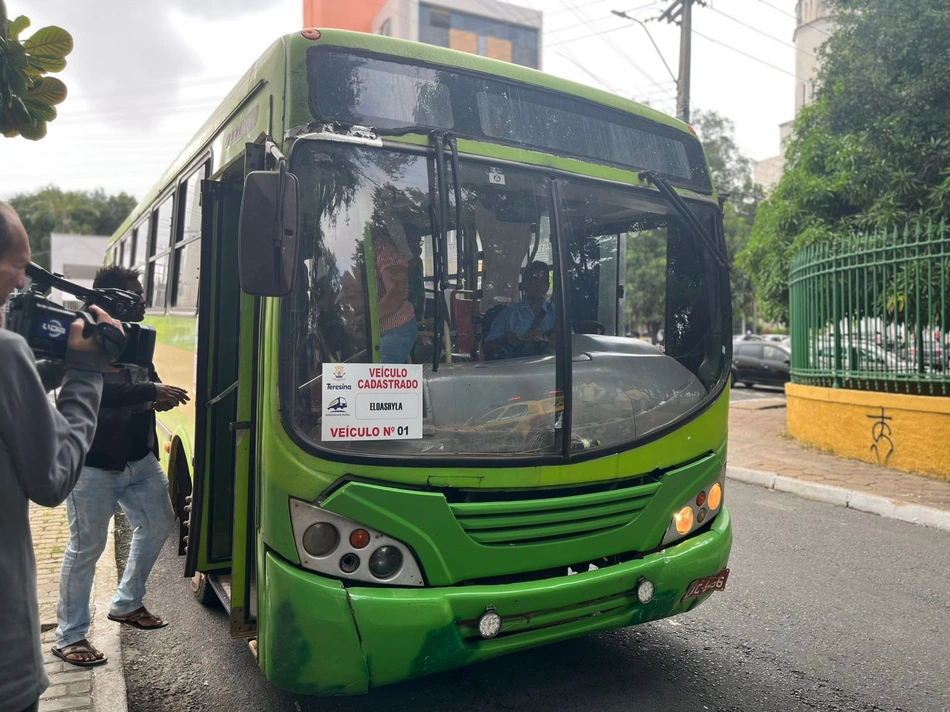 Greve dos ônibus.