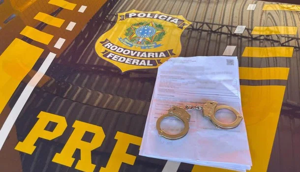 Mandado de prisão por divida de pensão