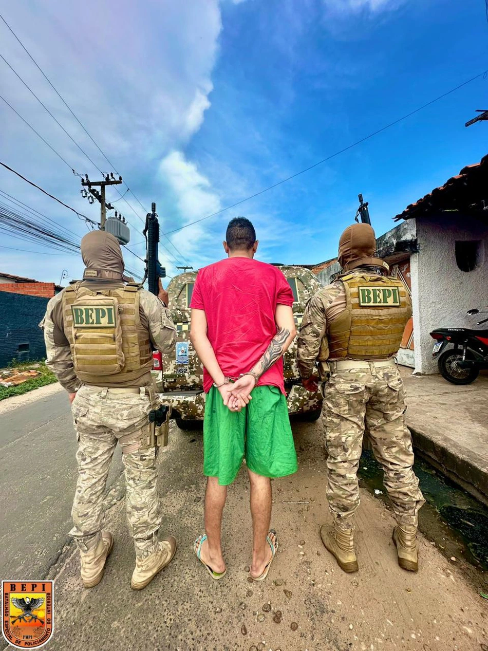 suspeito de envolvimento em homicídio