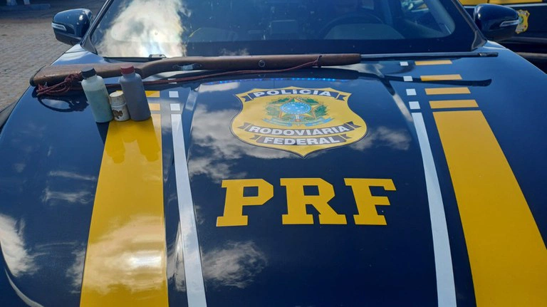 Arma de fogo artesanal apreendida com condutor em Alegrete do Piauí