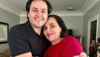 Prefeito de São Miguel do Tapuio e sua mãe