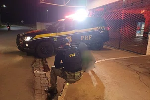 PRF resgata criança de 9 anos que atravessava BR 316 sozinha no Piauí