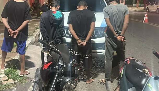 Suspeitos apreendidos pela PMPI