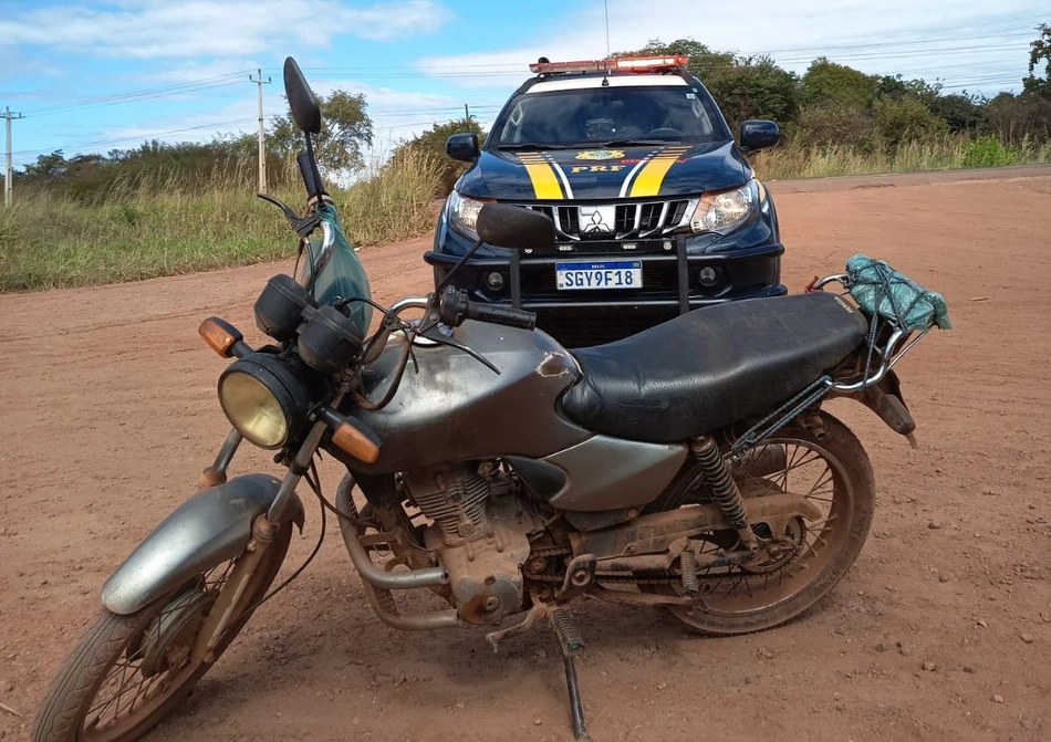 PRF prende idoso por adulteração de veículo em Valença do Piauí