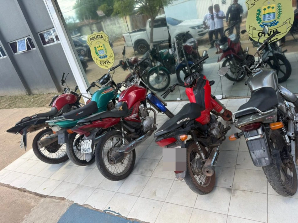 Motocicletas adulteradas em Piripiri.