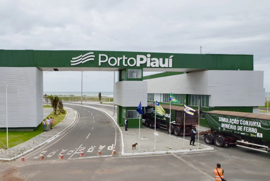 O Governo do Estado do Piauí finalizou, em 14 meses, a construção do cais do Porto Piauí.