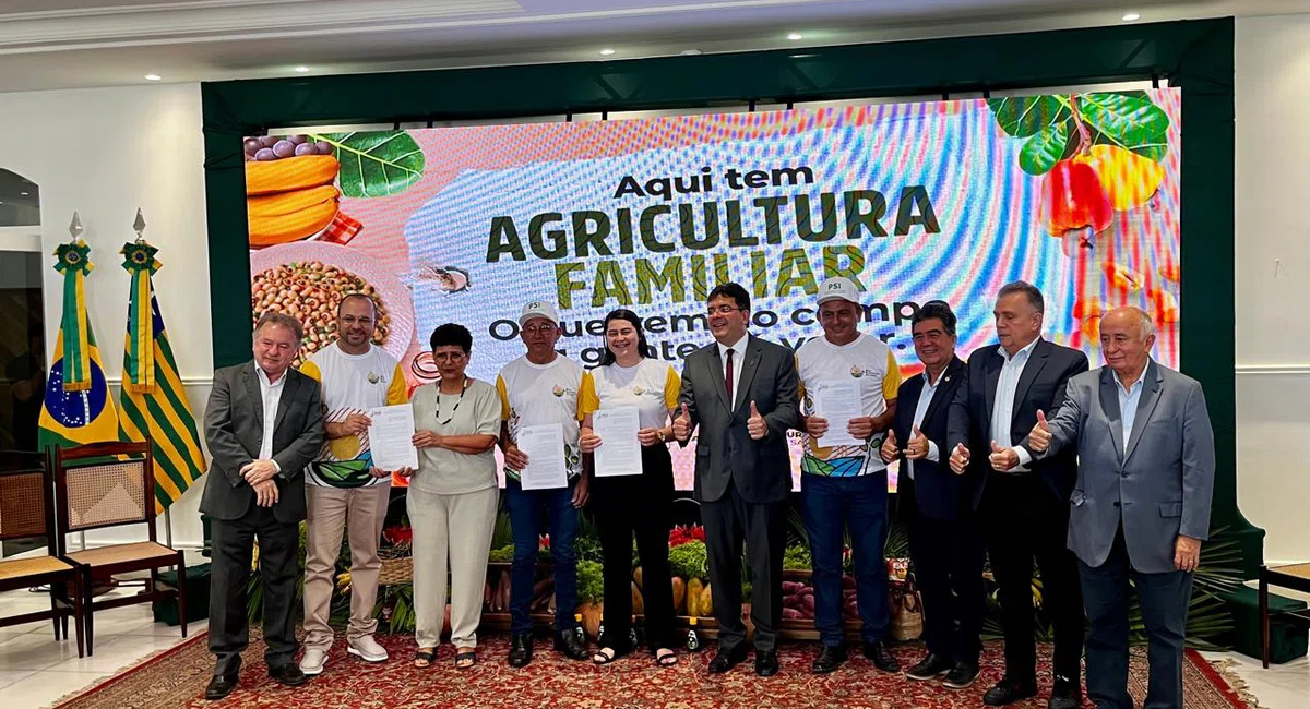 Governador anuncia mais de R$ 100 milhões para agricultura familiar