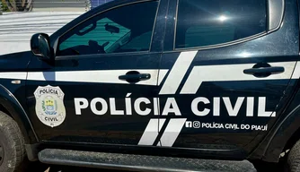 Viatura da Polícia Civil.