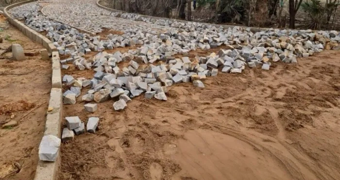 Obra de pavimentação em zonas urbana e rural de Teresina