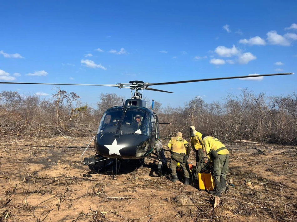 Força-tarefa controla incêndios