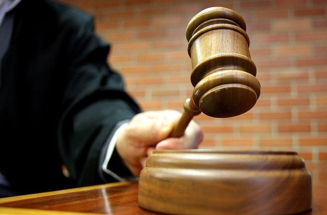 Justiça/ Decisão