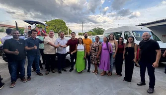 Severo Eulálio participa de solenidade em Ipiranga do Piauí
