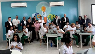 Rafael Fonteles inaugura Escola de Tecnologia da Seduc em Teresina