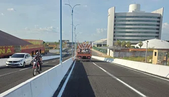 Viaduto da Avenida Miguel Rosa