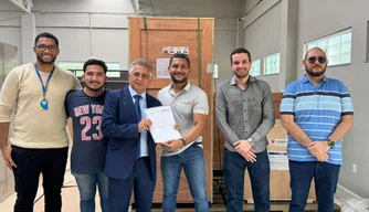 Imepi acompanha entrega de simulador solar a laboratório da Uespi