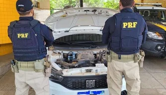 Veículo apreendido durante fiscalização de rotina em Floriano