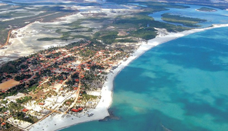Vista aérea do município de Cajueiro da Praia