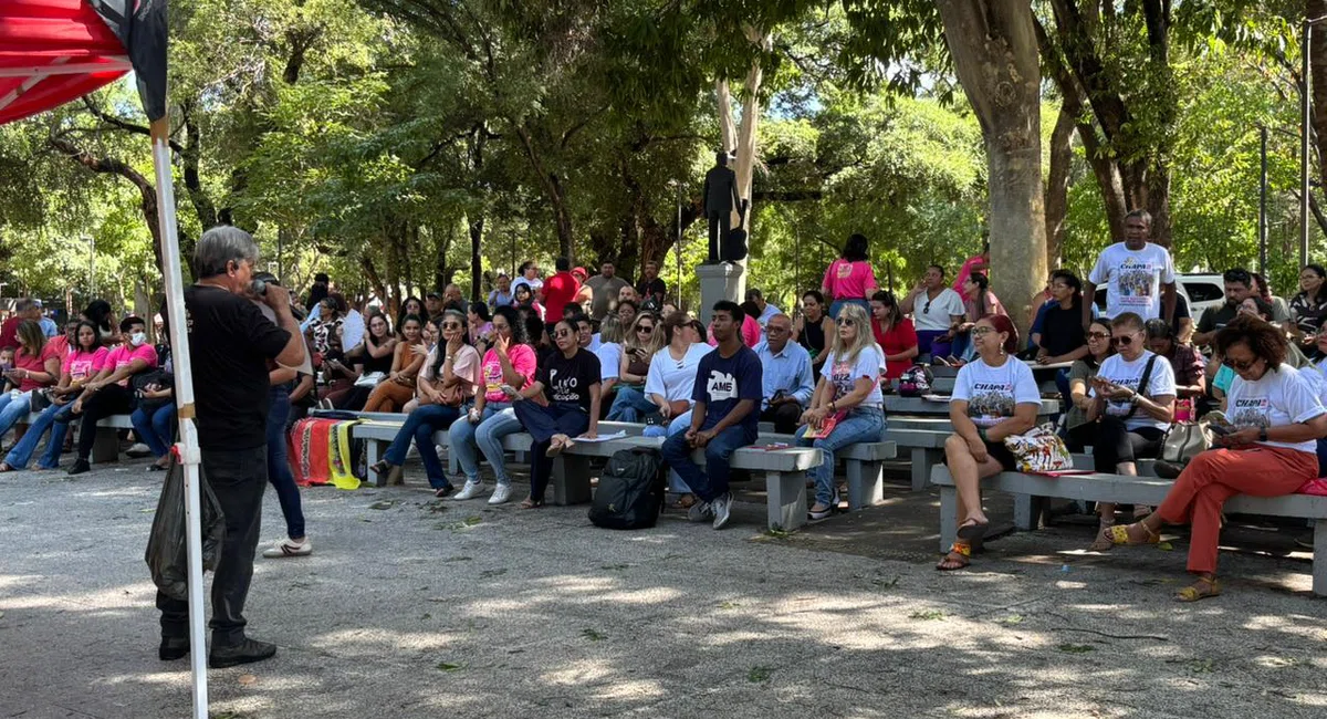 Assembleia dos professores da rede municipal de ensino